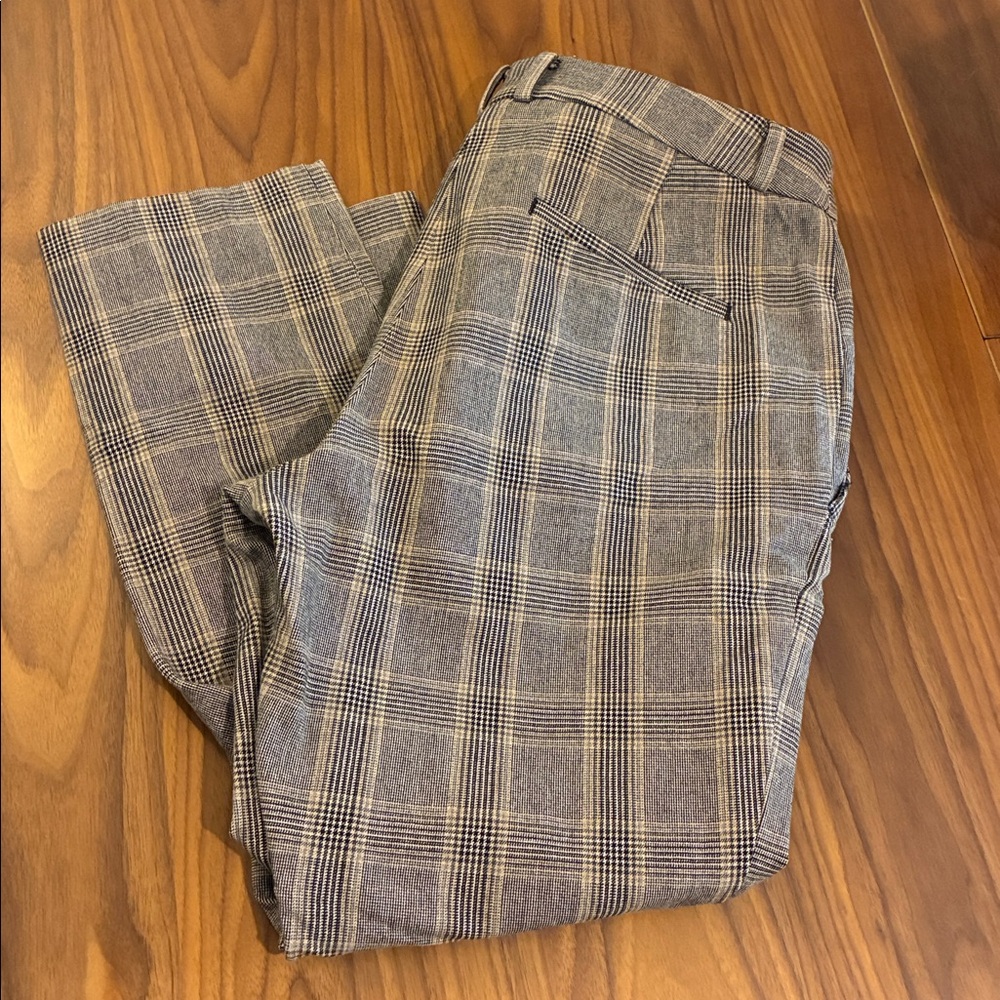 Banana Republic Sloan Slim High-Rise Pants - Picture 3 of 4